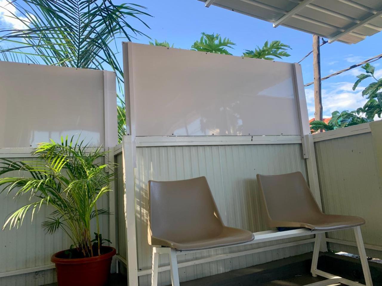 ホテル Oasis 2 Mahébourg エクステリア 写真